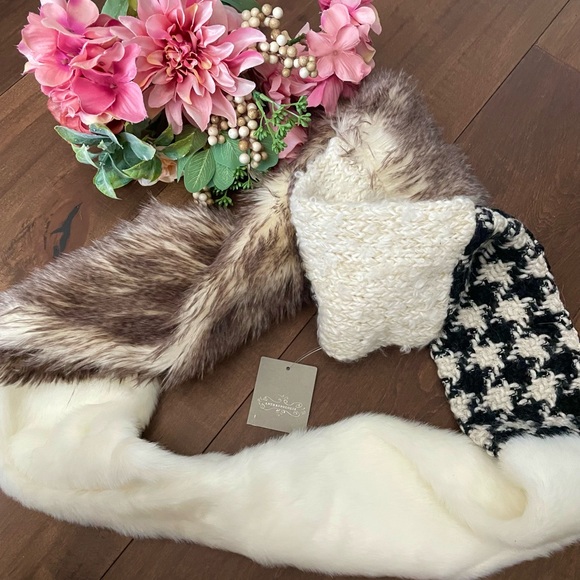 💖Host Pick💖 Anthropologie NWT Infinity Scarf - Picture 13 of 13